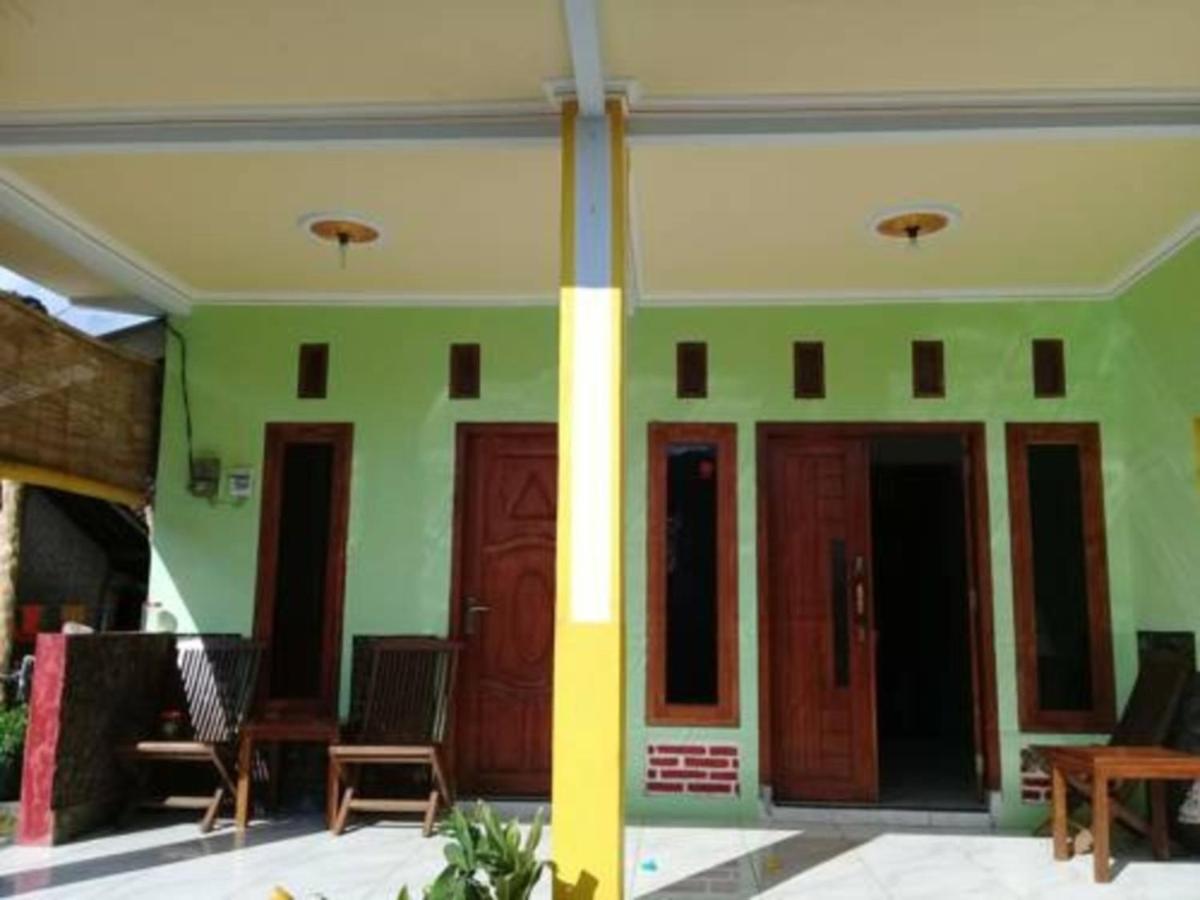 ไอเจน แมนส์เจสติก บีแอนด์บี Hostel Tamansuruh ภายนอก รูปภาพ