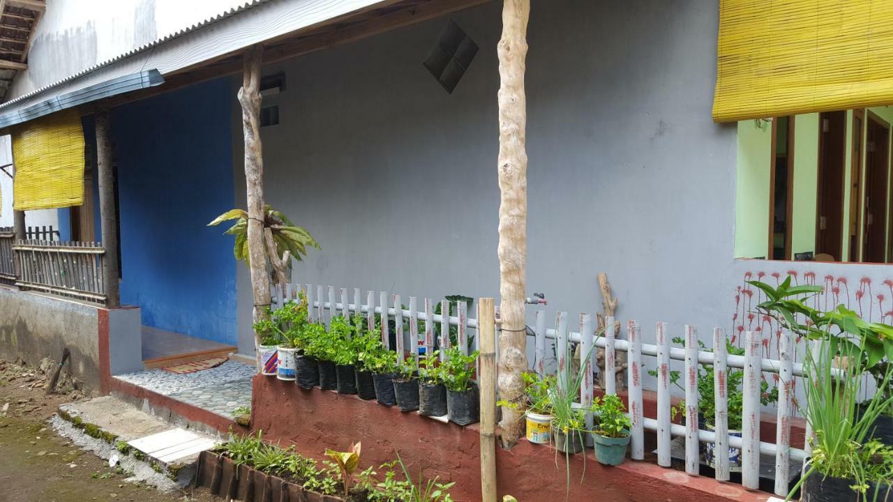 ไอเจน แมนส์เจสติก บีแอนด์บี Hostel Tamansuruh ภายนอก รูปภาพ