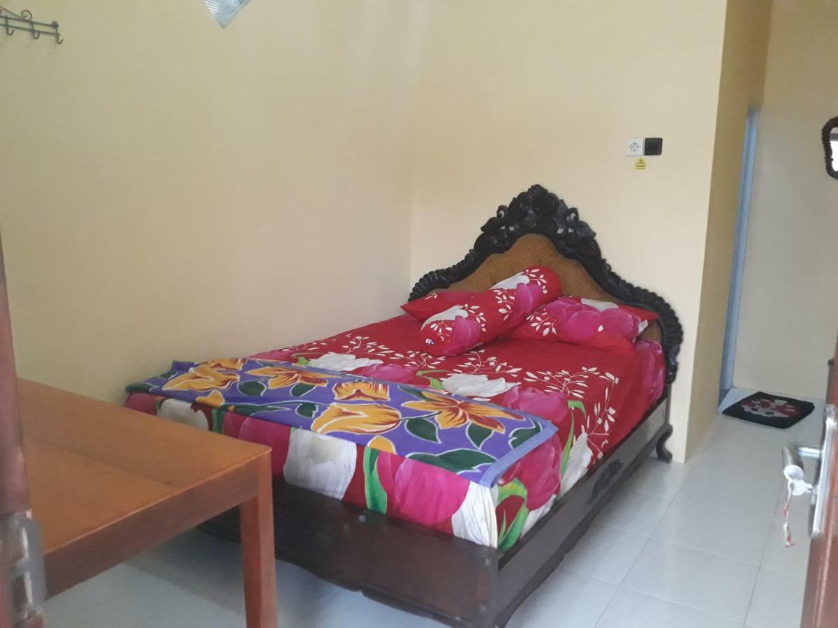 ไอเจน แมนส์เจสติก บีแอนด์บี Hostel Tamansuruh ภายนอก รูปภาพ